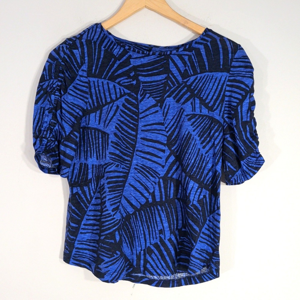 Chico's Blue Palm Print Top; Ruched Short Sleeve 100% Linen